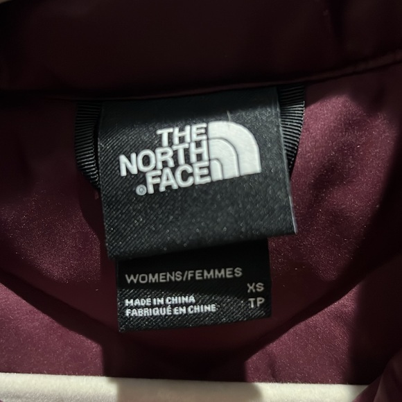 The North Face Women's Maroon Puffer Vest - Picture 4 of 4